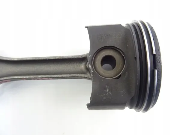Vevarstake Audi A4 B9 2.0 TDI OEM 05L 2015-2019 image 4