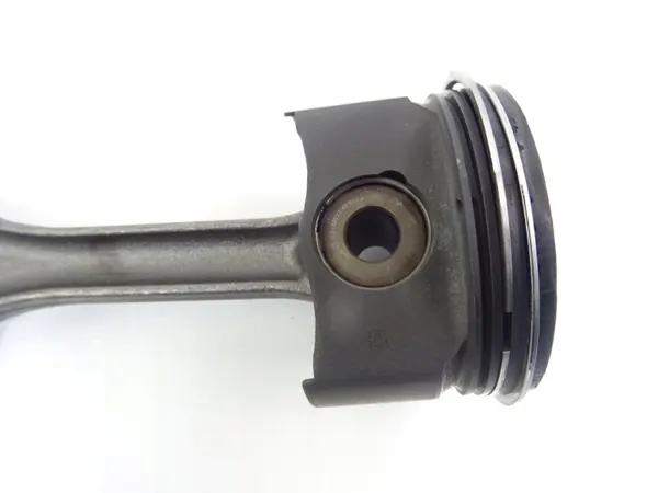Vevarstake Audi A4 B9 2.0 TDI OEM 05L 2015-2019 image 9
