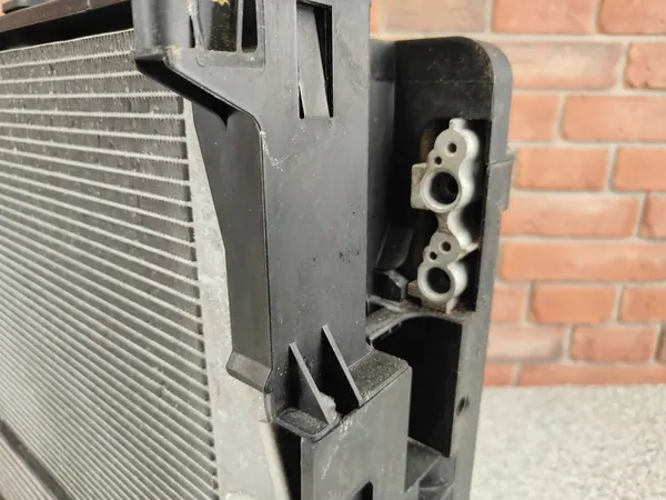 Conjunto de radiadores intercooler BMW F10 F11 B47 2.0D 8509175 image 10