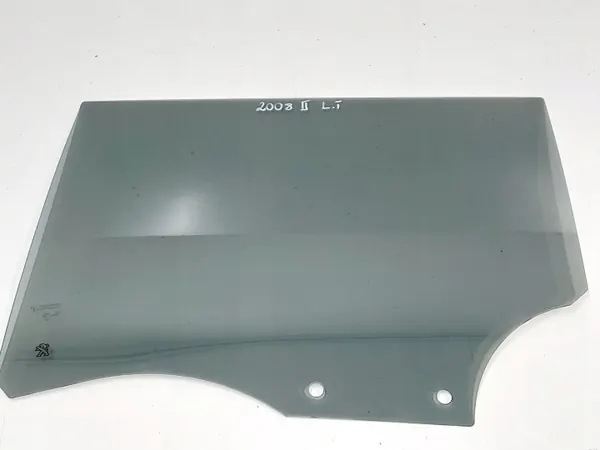 Vidrio puerta trasera izquierda PEUGEOT 2008 II OEM image 2