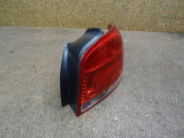 AUDI A3 8P 3D 03-07 Luz Trasera Derecha 8P0945096A image 2