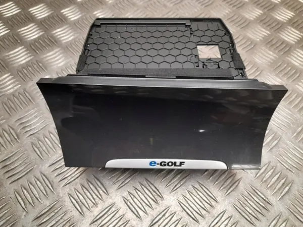 Asbak OEM 5G1863391 voor Volkswagen Golf VII 2020 image 2