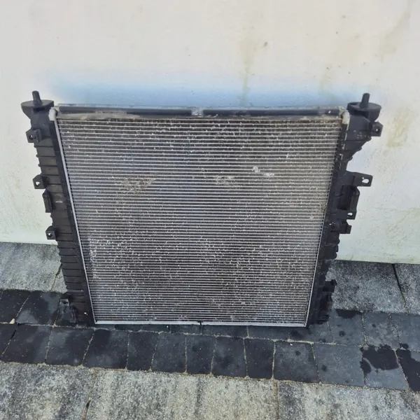 Begagnad kylare OEM HY11125DBA1 för Hyundai Tucson image 4