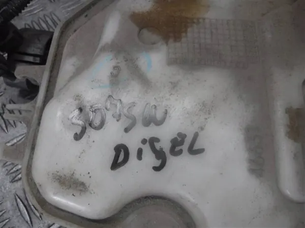 DPF-säiliö OEM 307 HDI Peugeot 307 2.0 HDI:lle image 4