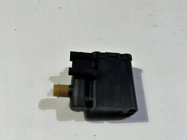 Válvula ventilación tanque OEM 45641324 para Corvette C6 image 4