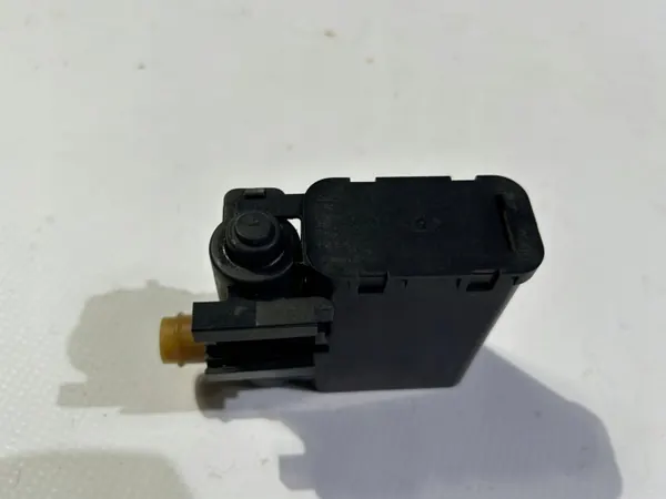 Válvula ventilación tanque OEM 45641324 para Corvette C6 image 5