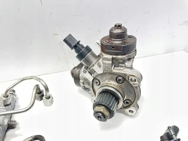 Conjunto de Sistema de Injeção Audi A5 8T 8F 059130277CC image 8