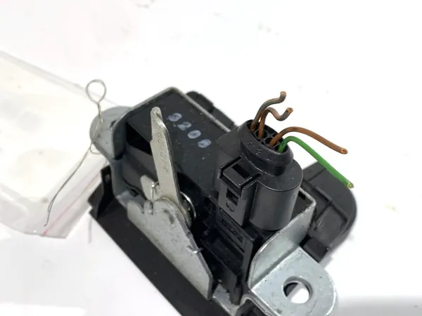 Baklås SEAT LEON II Hatchback 1P0827505A 05-13 image 3