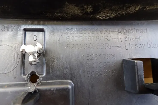 Framspoiler RENAULT KADJAR 620268919R OE image 9