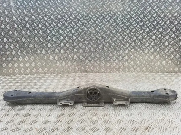 VW Vaihteiston tuki 7L6399227G Touareg 2.5L Diesel image 5