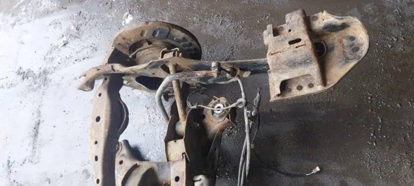 Mazda CX-9 I 06-15 bakvagnsbalk OEM image 3