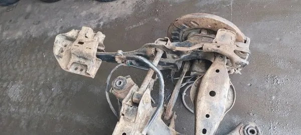 Mazda CX-9 I 06-15 bakvagnsbalk OEM image 8