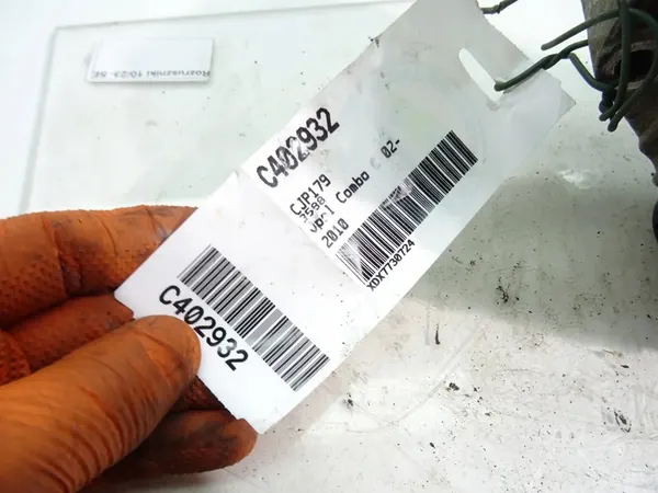 Opel Astra J 2012 Vaihtovirtageneraattori 13256929 image 3