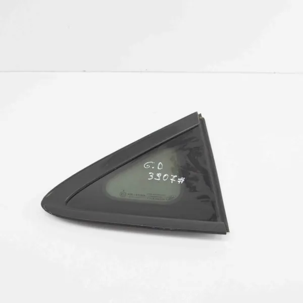 Vitre arrière droite Ford Fiesta VII OEM H1BBA29750CD image 2