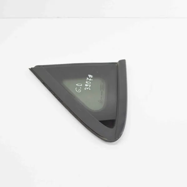 Vitre arrière droite Ford Fiesta VII OEM H1BBA29750CD image 4