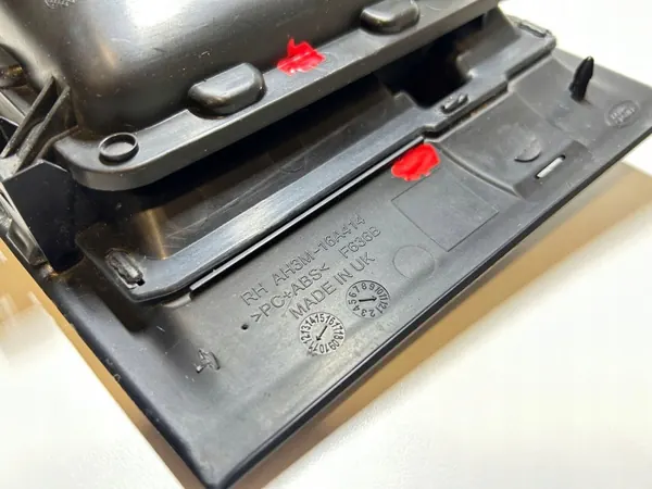 Vorderer Kotflügel-Lufteinlassgitter OEM AH3216A414AAW image 8