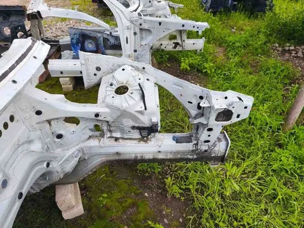 Painel lateral dianteiro esquerdo BMW X6 (E71, E72) 7174281 image 4