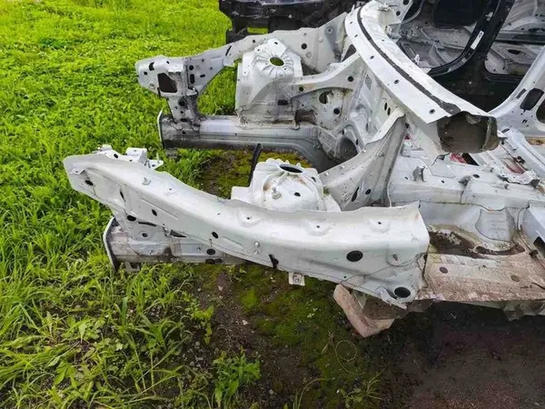 Painel lateral dianteiro esquerdo BMW X6 (E71, E72) 7174281 image 7