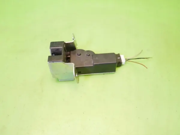 Fechadura de janela traseira CHEVROLET CAPTIVA I 2013-2015 image 2