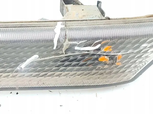 Linker Kotflügelblinker OEM 99663103301 - Gebraucht image 3