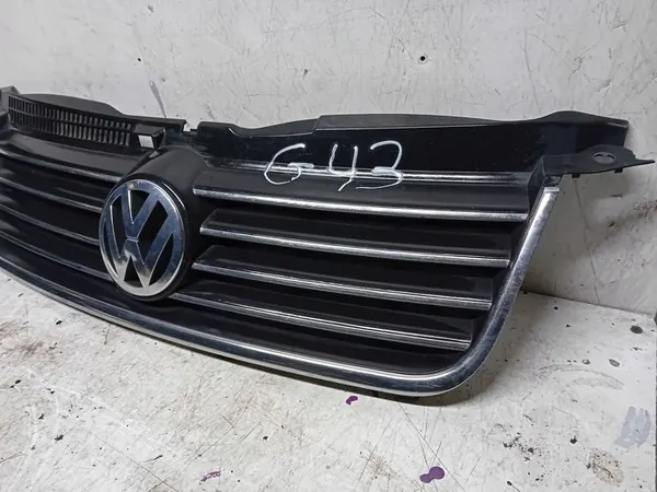 Volkswagen OE 3B0853651K Grille image 3