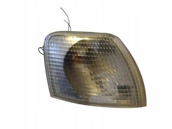 VW Passat B5 fram höger blinkers OEM 3B0953050C image 2