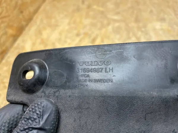 OEM 31694987 Protège-aile avant gauche pour Volvo V60 II/S60 III image 10