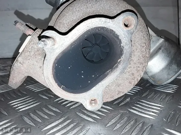 Dacia Duster Turbo OEM 54399700127 - Gebraucht image 5