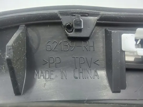 Moulure de vitre latérale Jeep Compass OEM 62139RH image 5