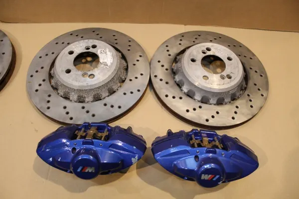 BMW M3/M4 Bremsen-Satz OEM 2284809-12 Gebraucht image 3