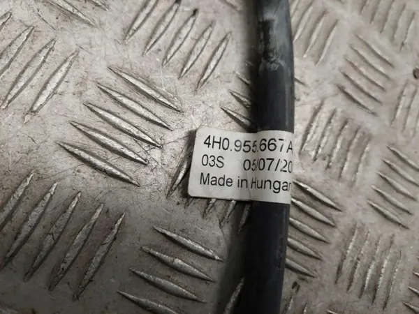 OEM 4H0955667A Voorlampensproeislang Audi A8 image 3
