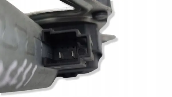 Motor de banco Porsche Taycan OEM 1829920 - Usado image 7