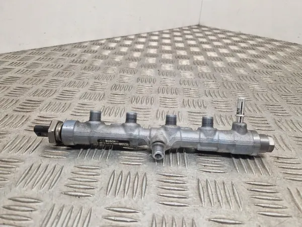 Brandstofrail Peugeot 308 2020 image 3