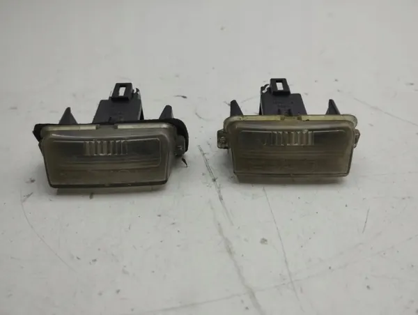 Rekisterikilven valo Toyota Yaris 2012 OEM AMD114293 image 2