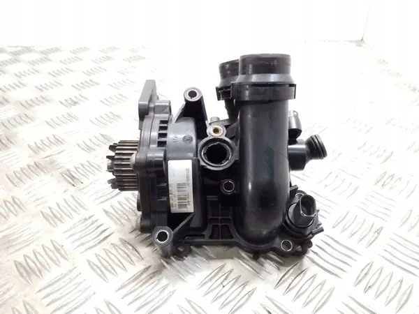 Audi OE Vattenpump 06H121008N image 3