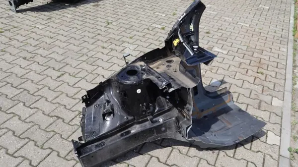 Panneau latéral droit avant Volvo XC40 OEM 555ACM100 image 4