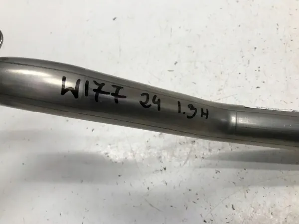 Tampa de Abastecimento OEM A1774708400 Mercedes image 3