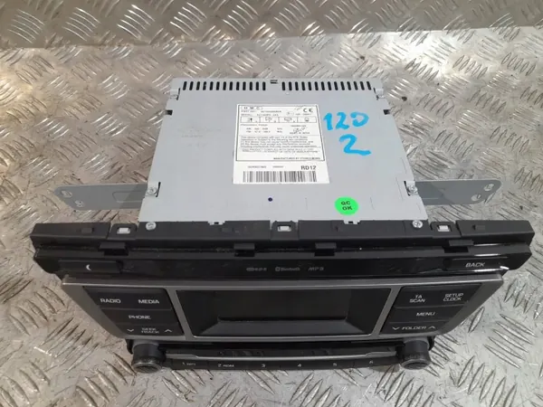Radio Hyundai i20 II OEM 96170C8050RDR - Usado image 4
