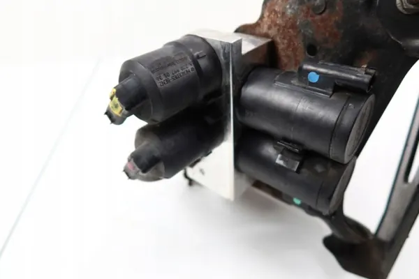 Mercedes ABC-venttiilipalikka OEM 2203200358 W220/W215 image 7