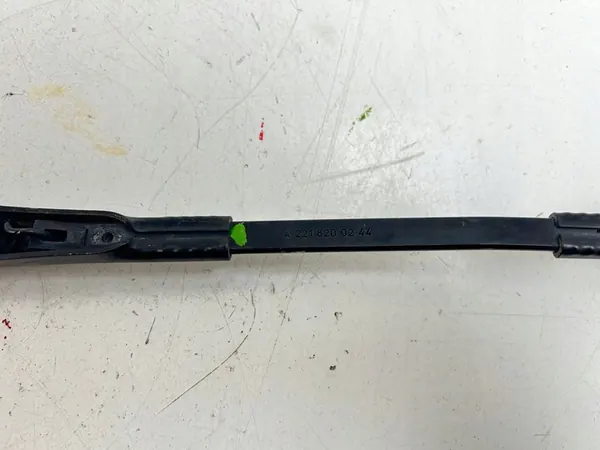 Brazo de limpiaparabris derecho Mercedes S-Class W221 A2218200244 image 3
