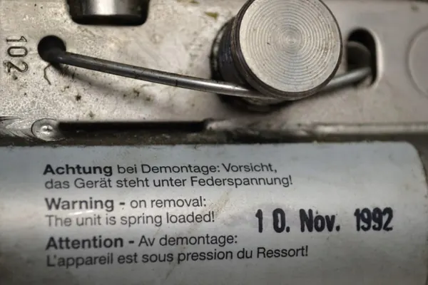 Mercedes R129 SL Überrollbügel-Stoßdämpfer - Gebraucht OE image 4