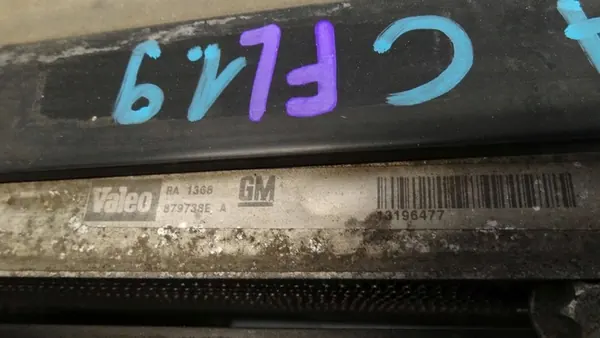 Opel OE 13196477 Motor Kylare image 4