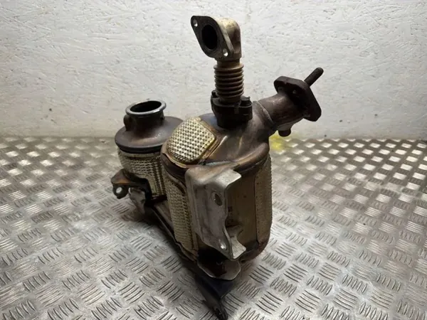 Begagnad katalysator OEM CO2U000 för Hyundai 1.6L image 2