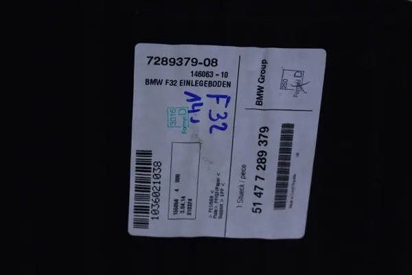 Tapis de coffre BMW OEM 7289379 - État utilisé image 3