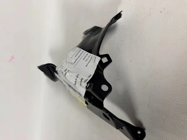 Soporte Guardabarros Skoda Superb IV Izquierdo Delantero OEM 3P0821227 image 2