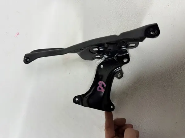 Soporte Guardabarros Skoda Superb IV Izquierdo Delantero OEM 3P0821227 image 4