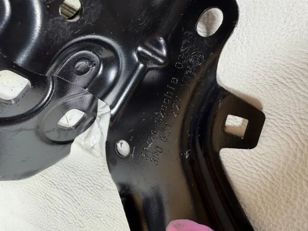 Soporte Guardabarros Skoda Superb IV Izquierdo Delantero OEM 3P0821227 image 5