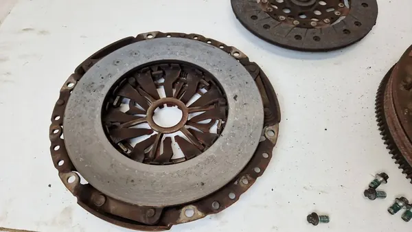 Kaksoismassavolantti Saab 9-3 1.8t 2.0t 2.0T AERO image 3