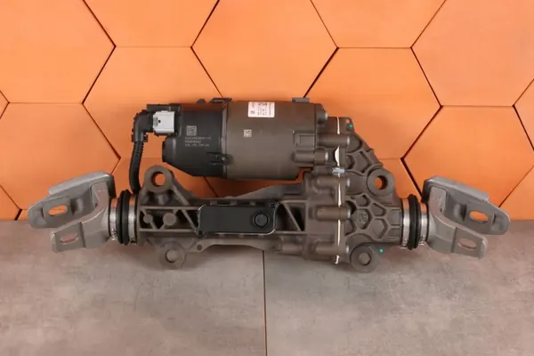 BMW OEM 8861499 Styraktuator - Begagnad 1876 km image 7