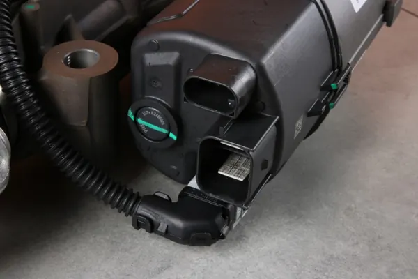 BMW OEM 8861499 Styraktuator - Begagnad 1876 km image 8